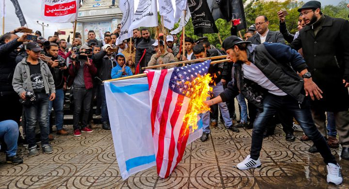 "النجاح" يكشف... حراك استراتيجي يمهد لتوسيع "الاشتباك" مع واشنطن وإسرائيل