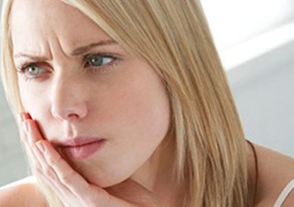 ما هى حساسية الأسنان وكيف تعرف أنك مصاب بها