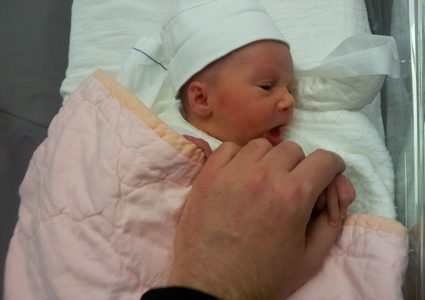 إمرأة تنجب طفلها بعد وفاتها ب 55 يوم!