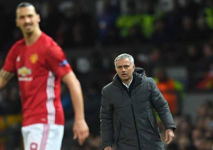 مورينيو يكشف مصير إبراهيموفيتش مع "الشياطين الحُمر"