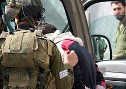 الاحتلال يعتقل مواطناً في يطا
