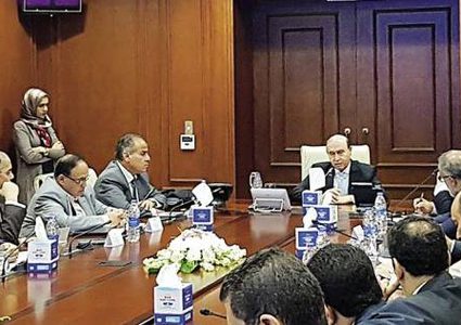 المؤتمر الاقتصادي العربي يناقش التحديات الاقتصادية والسياسية المحيطة بالدول العربية