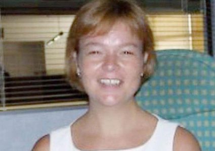 قتلت خنقاً أمام طفلها.. !