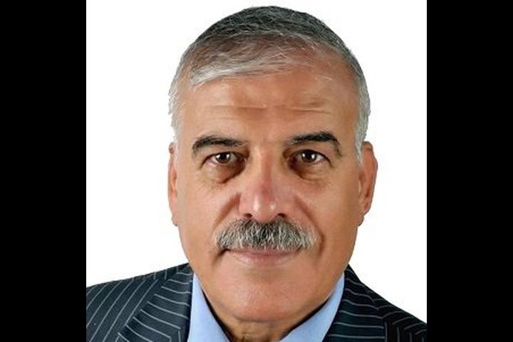 إبراهيم يقلب الحقائق