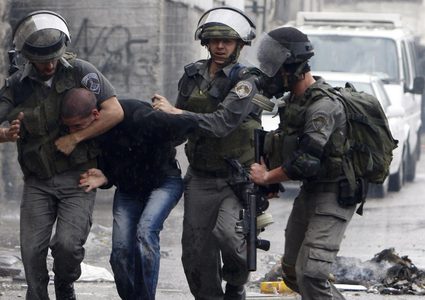 8 شهداء و420 معتقلًا فلسطينيًا خلال شباط