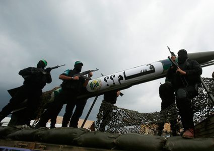 معاريف تزعُم: حزب الله منع حماس من إقامة بنية عسكرية جنوب لبنان