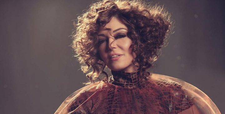 سميرة سعيد تحتفي بالقفطان في طنجة.. وتخصّص وقتاً للعمل الخيري