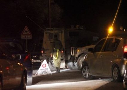 الاحتلال يعيق حركة المواطنين على مدخل قلقيلية