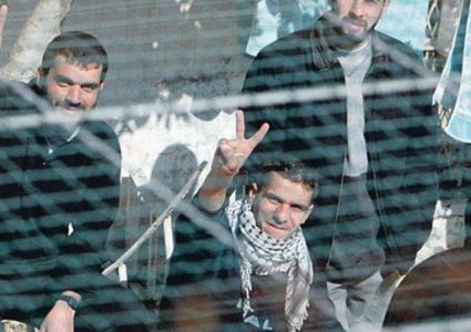 أسير من الخليل يدخل عامًا جديدًا في سجون الاحتلال