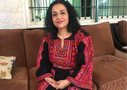 مقدسية تسلم نفسها لتقضي حكما بالسجن لدى الاحتلال