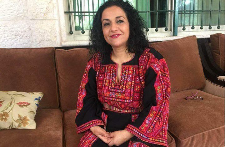 مقدسية تسلم نفسها لتقضي حكما بالسجن لدى الاحتلال