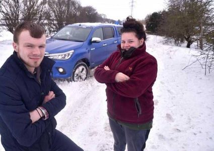 فقد حياته بسبب مساعدته لشخص عالق