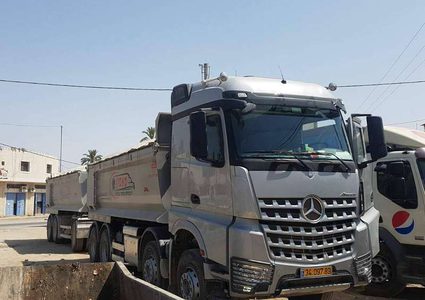 ضبط شاحنة محملة بنفايات إسرائيلية في سلفيت