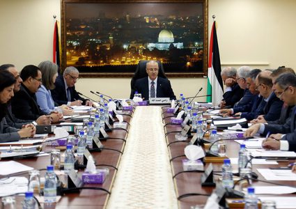 مجلس الوزراء يُصادق على خروج شركة "شل" العالمية من حقل غاز غزة