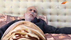 مواطن يناشد الرئيس أبو مازن لمساعدته في زراعة رئتين (فيديو)