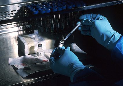 خبراء يطورون أول لقاح للسرطان باستخدام جسيمات مشابهة للفيروسات