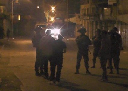 الاحتلال يقتحم قرية "نحالين" غرب بيت لحم والأهالي يتصدون