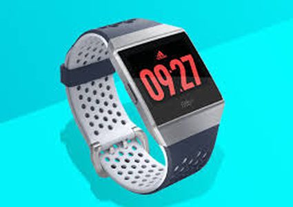 إطلاق الساعة الذكية Fitbit Ionic: Adidas Edition بالتعاون مع أديداس