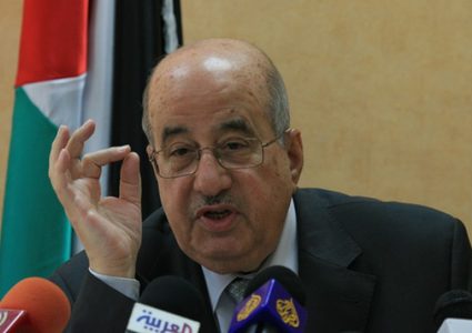 الزعنون: موعد اجتماع "الوطني" يعلن غداً خلال اجتماع "التنفيذية"