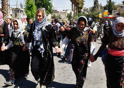 المرأة الفلسطينية اليوم وكل يوم .. انتفاضة وولادة وابداع