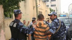 الشرطة تقبض على محتال مُسجل بحقه 52 قضية نصب