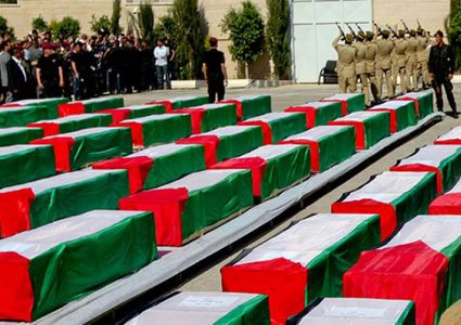 أهالي الشهداء المحتجزة جثامينهم يطالبون باسترداد جثامين أبنائهم