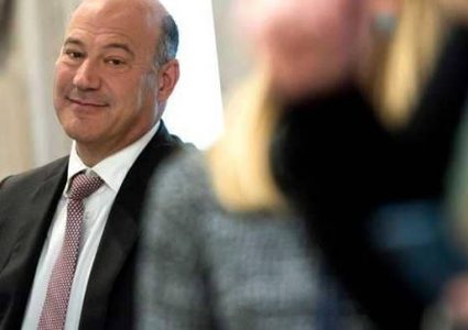 استقالة المستشار الاقتصادي لترامب