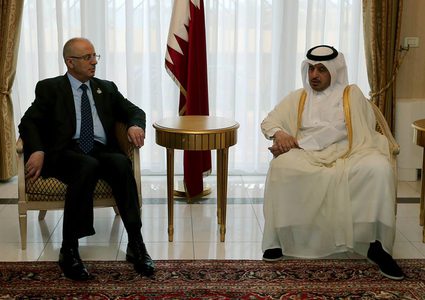 الحمد الله يبحث مع نظيره القطري التطورات السياسية وسبل تعزيز التعاون