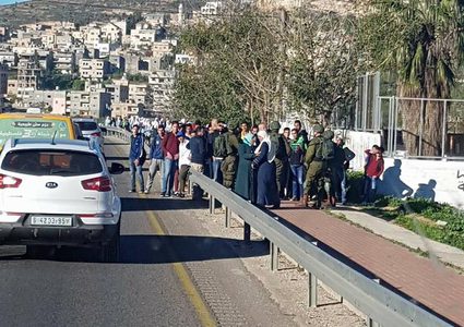 نابلس: الاحتلال يواصل استهداف طلبة اللبن الشرقية (فيديو)