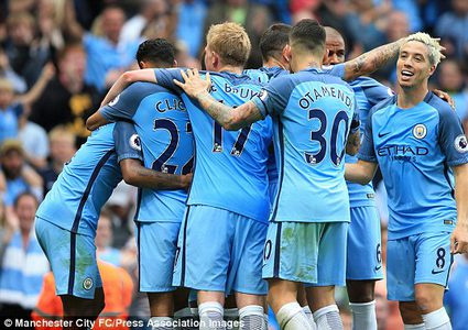 رغم الخسارة.. مانشستر سيتي يتأهل لربع نهائي أبطال أوروبا