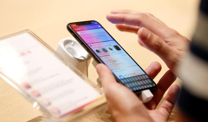 لماذا لم يشتري عشاق آيفون الهاتف الجديد؟