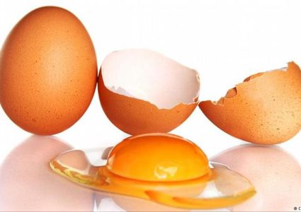 عارضة أزياء:البيض والبصل والفروالة سر جمالي!