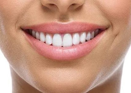 افضل خلطات لتفتيح الشفاه في اسبوع