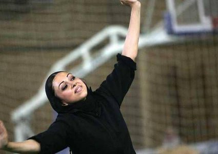 الرقص يثير جدلاً في إيران!