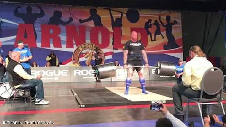 "الرفعة المميتة"لممثل حطم الرقم القياسي!