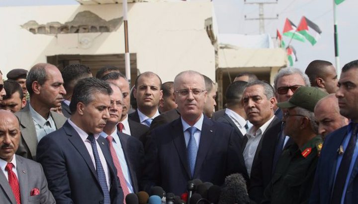 الحكومة تدين نصب المستوطنين خياما في ساحة الحرم الإبراهيمي