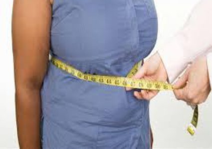 الخصر الكبير "يزيد من احتمال الإصابة بنوبات قلبية"