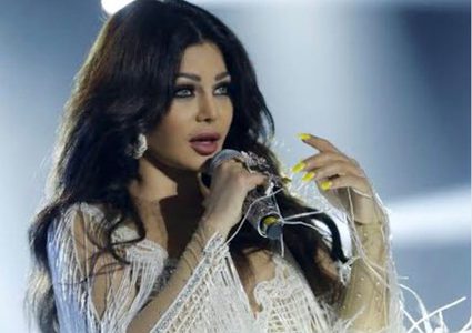 هيفاء وهبي تشكر أحلام على معايدتها