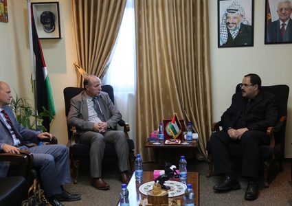 التربية وصندوق الأمم المتحدة للسكان يتفقان على توسيع آفاق التعاون المشترك