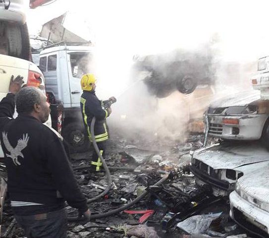 بالصور: اندلاع حريق هائل في نابلس