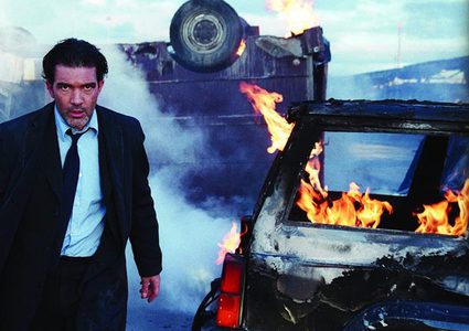 نجوم ناجحون في الفن فاشلون بالقيادة.. سياراتهم الفارهة لم تنفعهم!