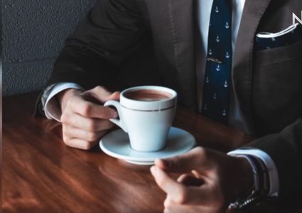 عادات شرب القهوة المختلفة عند القبائل العربية (فيديو)