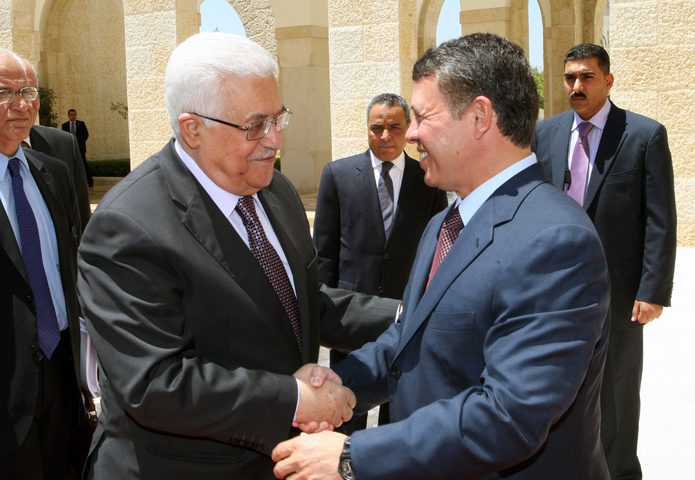 حسين الشيخ: الرئيس يلتقي العاهل الأردني اليوم في عَمّان