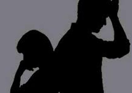 دراسة تحدد السن "الأصعب ماديا" بحياة الإنسان