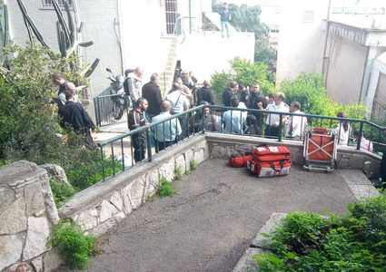 القاء القبض على شخص هاجم شرطي اسرائيلي بمنشار