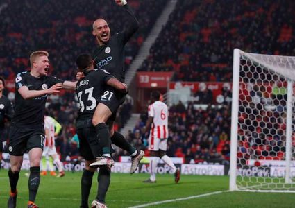 مان سيتي قاب قوسين أو أدنى من لقب البريميرليغ