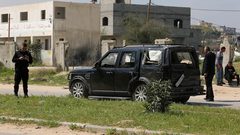 وقفة احتجاجية امام محافظة القدس تنديدا باستهداف الحمد الله وفرج