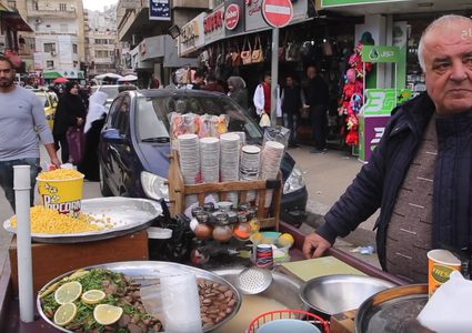 بالفيديو.. حكاية أبو يوسف في بيع الذرة