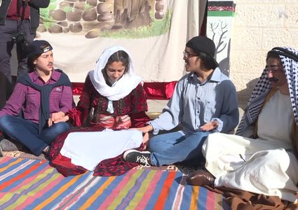 فوز مدرسة الشهيد ياسر عرفات بعرض مسرحية "فك الرهن" (فيديو)