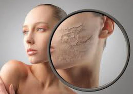 8 أخطاء في الماكياج تجعل بشرتكِ متعبة